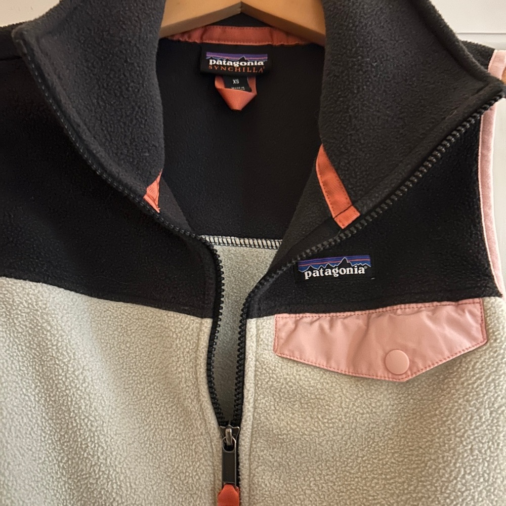 Women's Patagonia Synchilla Vest - Picture 3 of 7